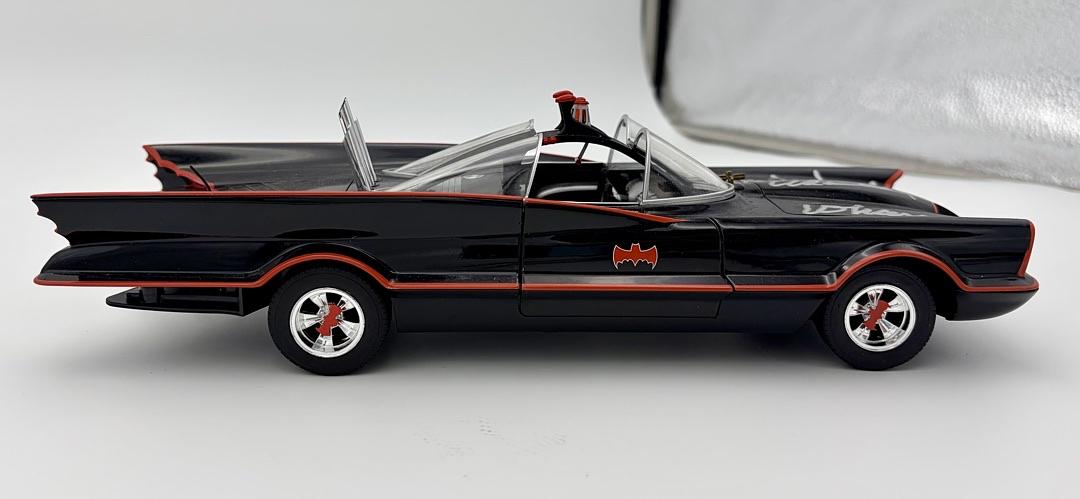 Adam West, Burt Ward and George Barris signed Batmobile #18/100 (Batman) - Celebrity Authentics COA